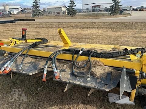 Image of New Holland Speedrower 220 Plus equipment image 2