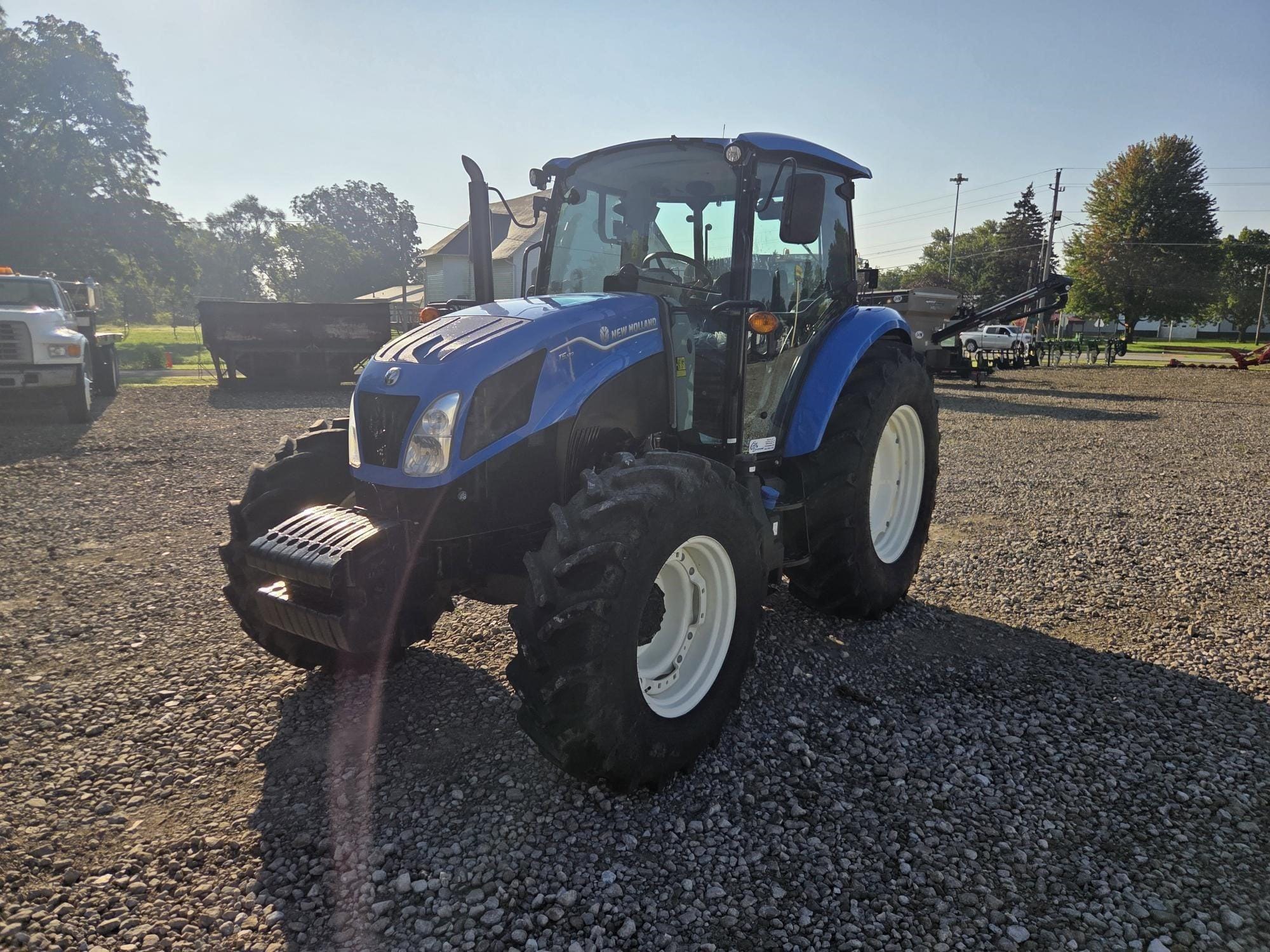 2022 New Holland T5.120 Equipment Image0