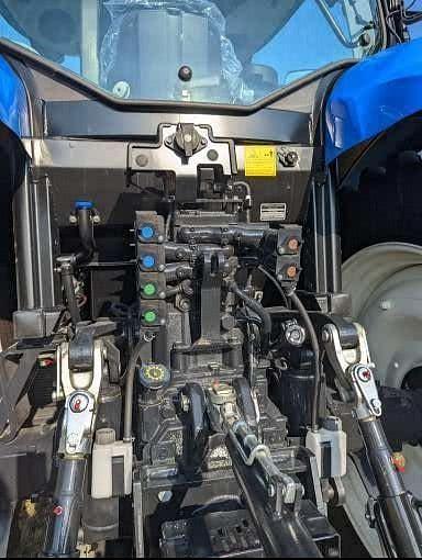 Image of New Holland T6.175 equipment image 2