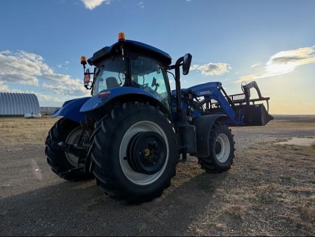 Image of New Holland T7.210 SideWinder II equipment image 2