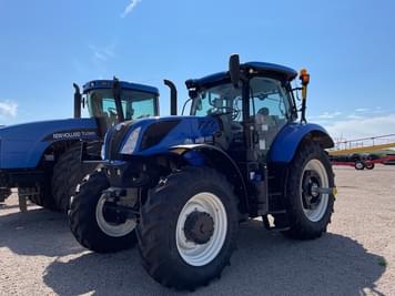 Main image New Holland T7.230