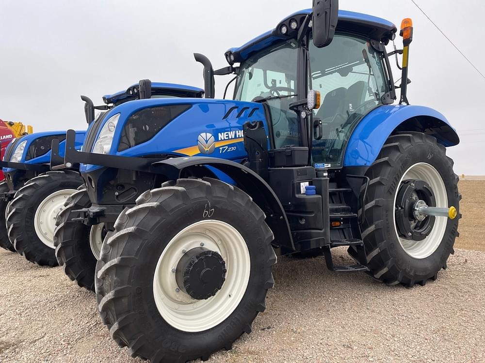 Image of New Holland T7.230 Image 0