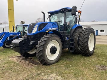 Main image New Holland T7.230