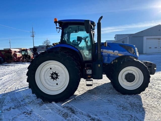Image of New Holland T7.260 equipment image 3