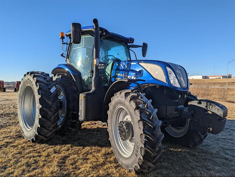 2022 New Holland T7.270 Equipment Image0