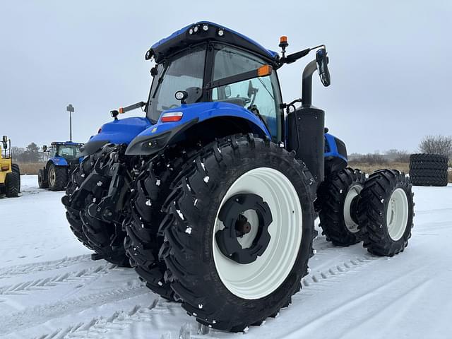 Image of New Holland T8.350 equipment image 4