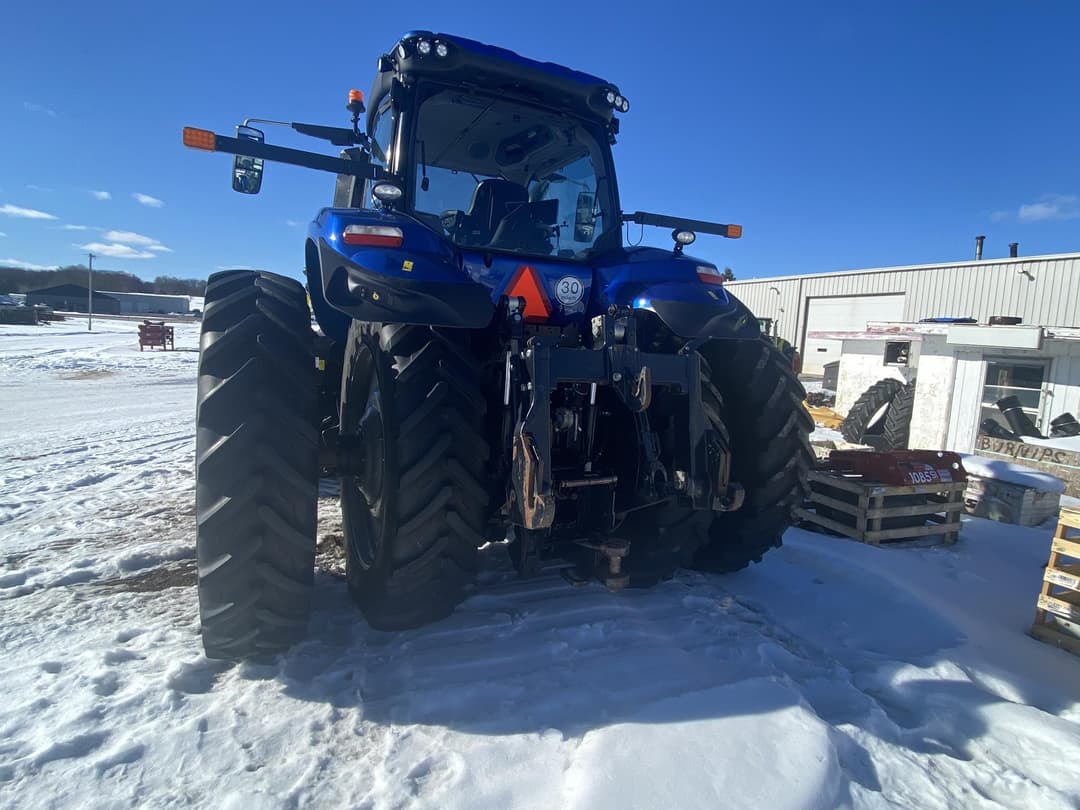 Image of New Holland T8.410 Image 1