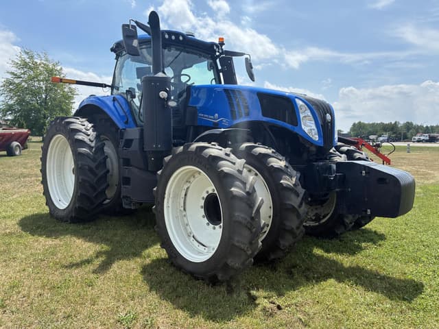 Image of New Holland T8.410 equipment image 3