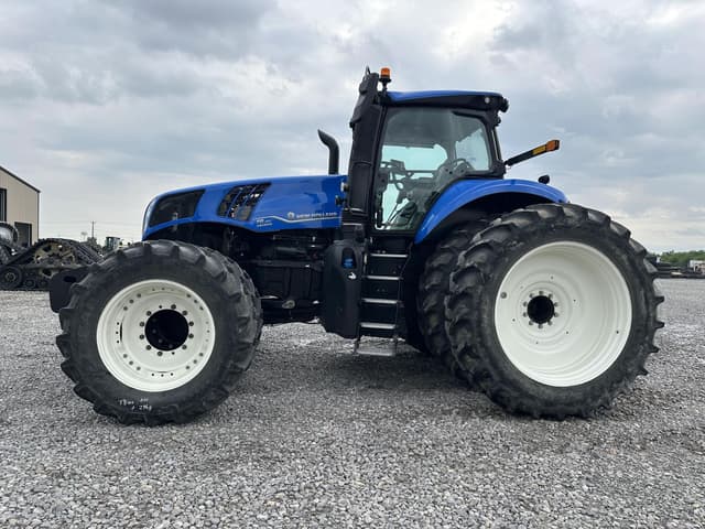 Image of New Holland T8.410 equipment image 2