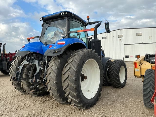 Image of New Holland T8.410 equipment image 2
