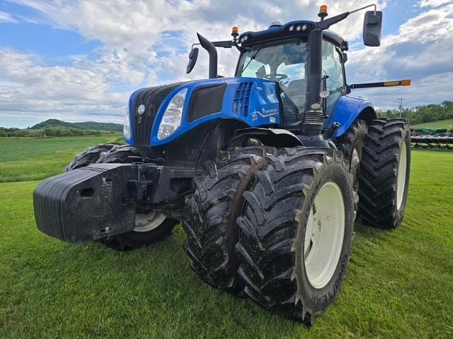 2022 New Holland T8.435 Equipment Image0