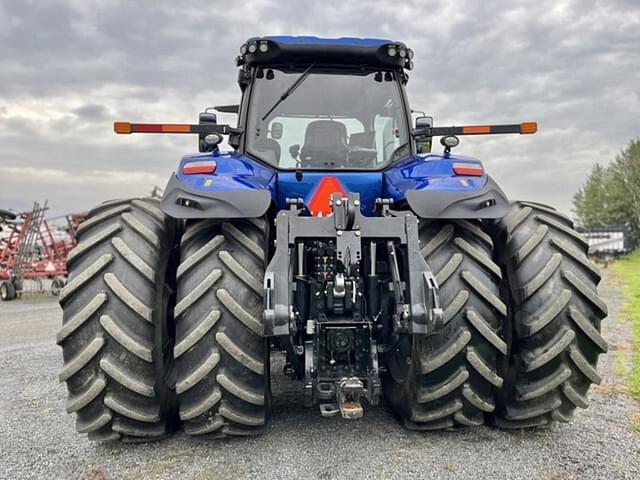 Image of New Holland T8.435 equipment image 4