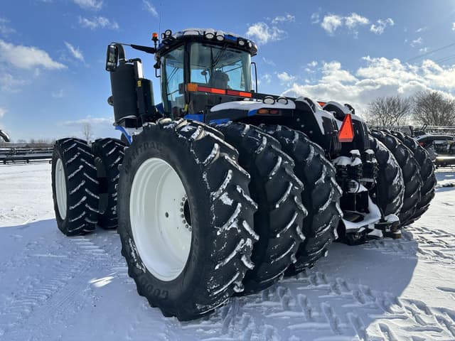 Image of New Holland T9.700 equipment image 3