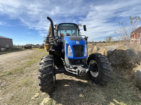 Image of New Holland TS6.110 equipment image 2