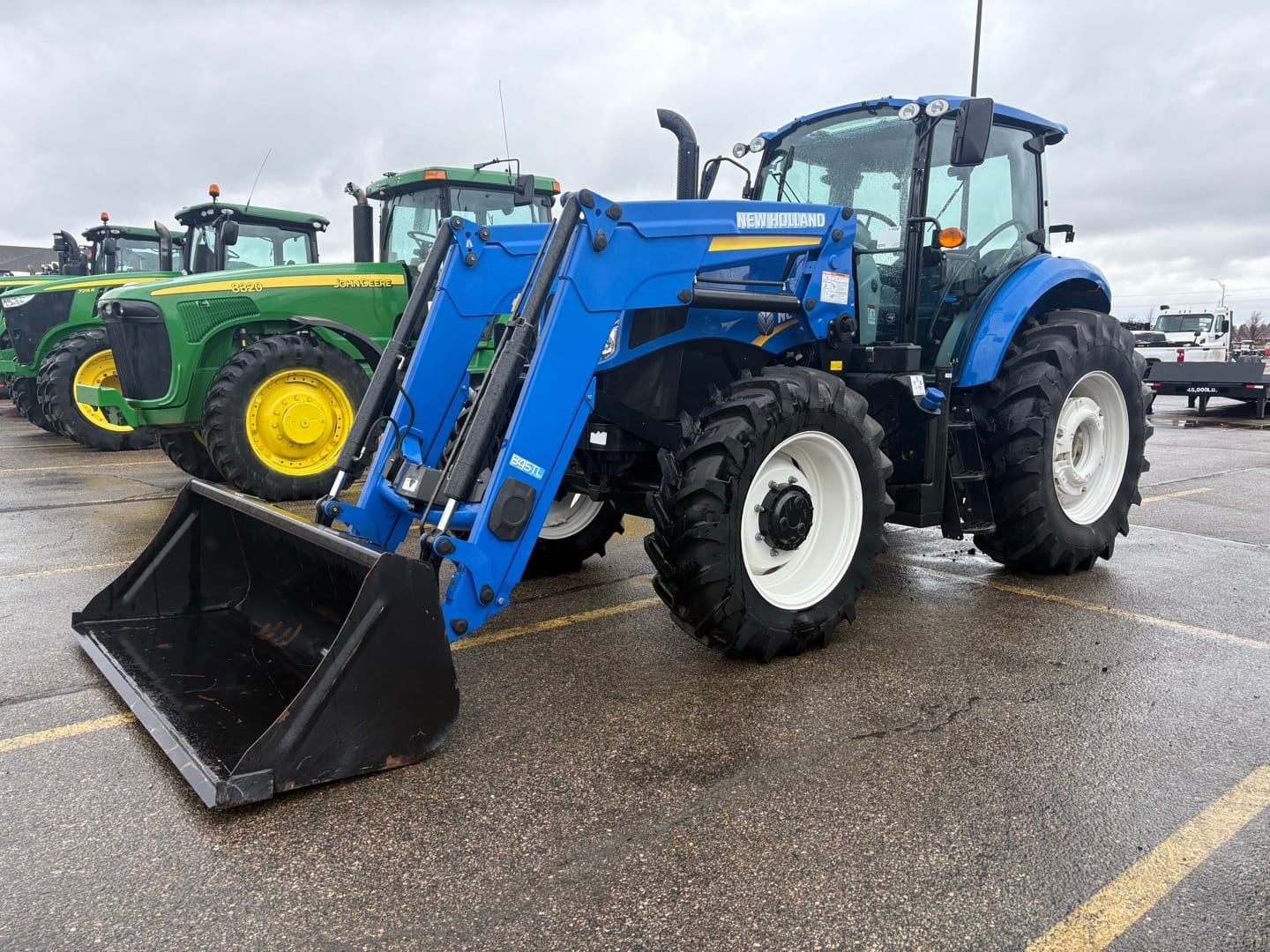 2022 New Holland TS6.120 Equipment Image0