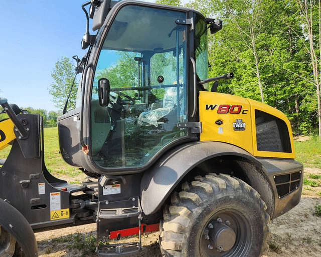 Image of New Holland W80C equipment image 3