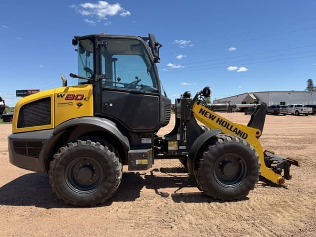 Image of New Holland W80C equipment image 3