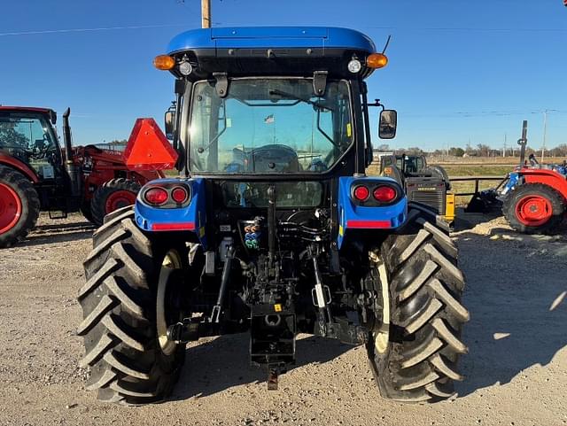 Image of New Holland Workmaster 105 equipment image 2