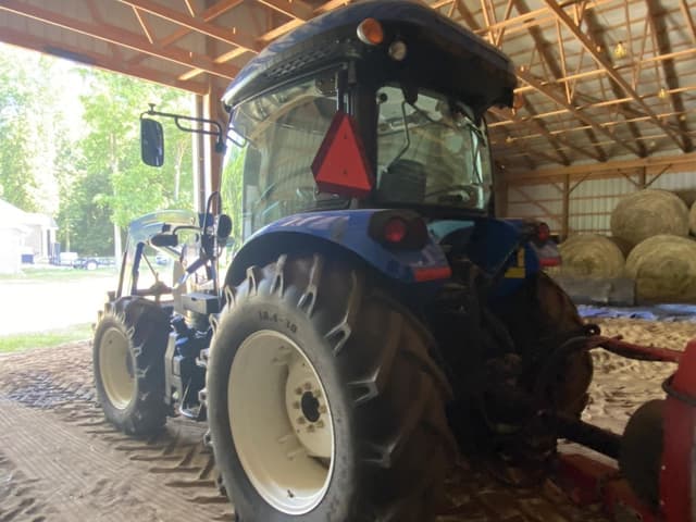 Image of New Holland Workmaster 120 equipment image 1