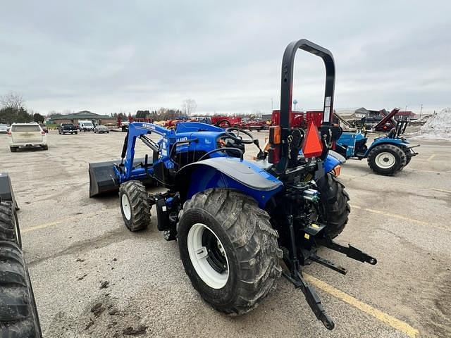 Image of New Holland Workmaster 120 equipment image 3