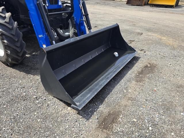 Image of New Holland Workmaster 120 equipment image 4