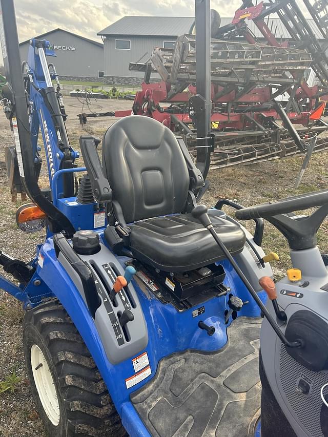 Image of New Holland Workmaster 25S equipment image 3