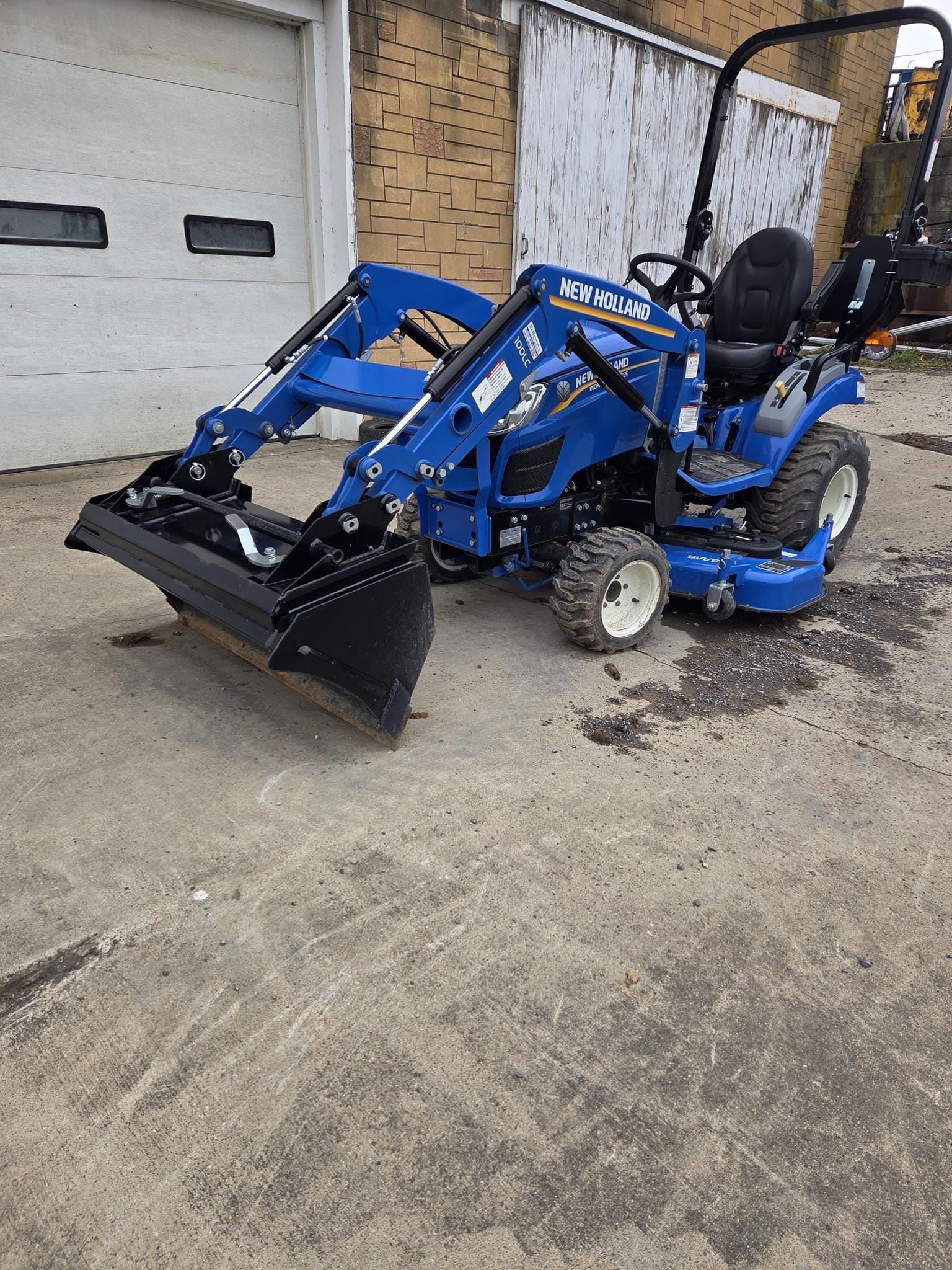 2022 New Holland Workmaster 25S Equipment Image0
