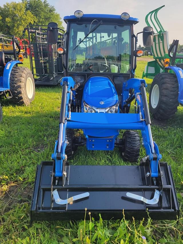 Image of New Holland Workmaster 25S equipment image 4
