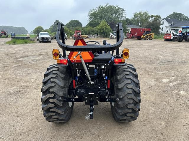 Image of New Holland Workmaster 35 equipment image 3