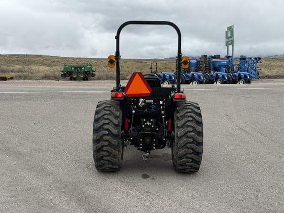 Image of New Holland Workmaster 35 equipment image 3