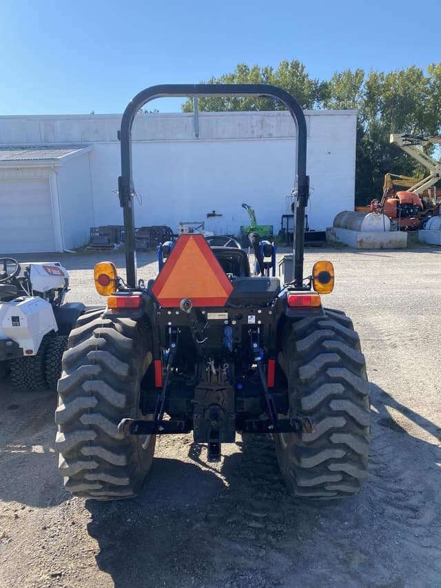 Image of New Holland Workmaster 40 equipment image 4