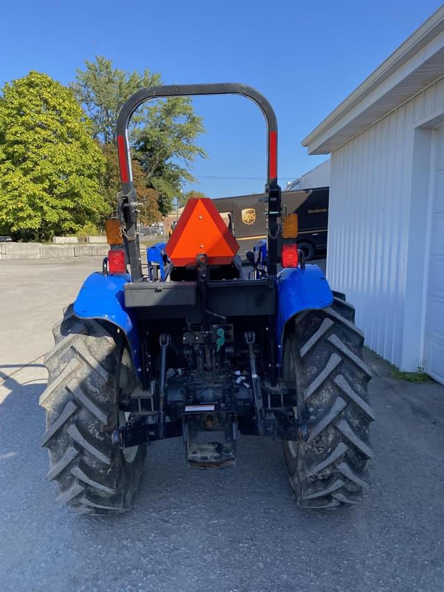 Image of New Holland Workmaster 60 equipment image 4