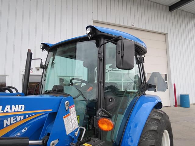 Image of New Holland Workmaster 65 equipment image 2