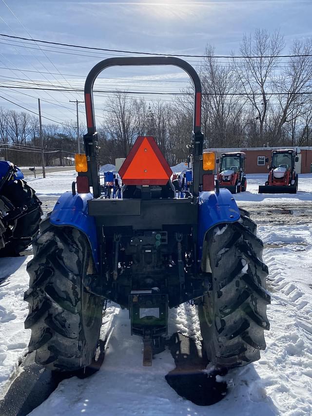 Image of New Holland Workmaster 70 equipment image 4