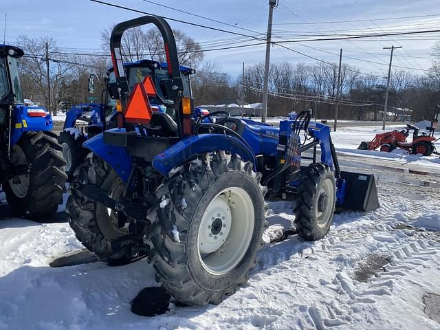 Image of New Holland Workmaster 70 equipment image 2