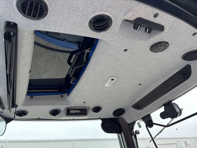 Image of New Holland Workmaster 75 equipment image 3