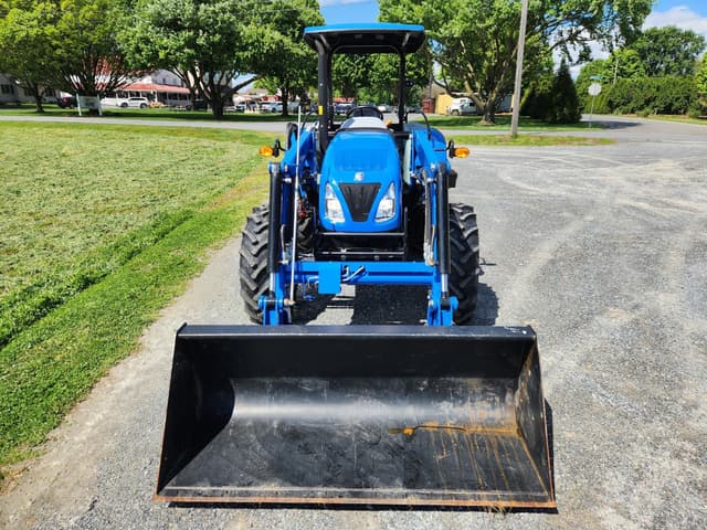 Image of New Holland Workmaster 75 equipment image 2