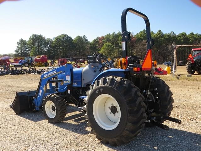 Image of New Holland Workmaster 25 equipment image 4