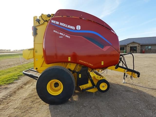 Image of New Holland RB560 equipment image 3