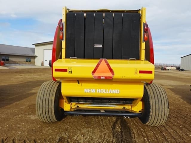 Image of New Holland RB560 equipment image 3