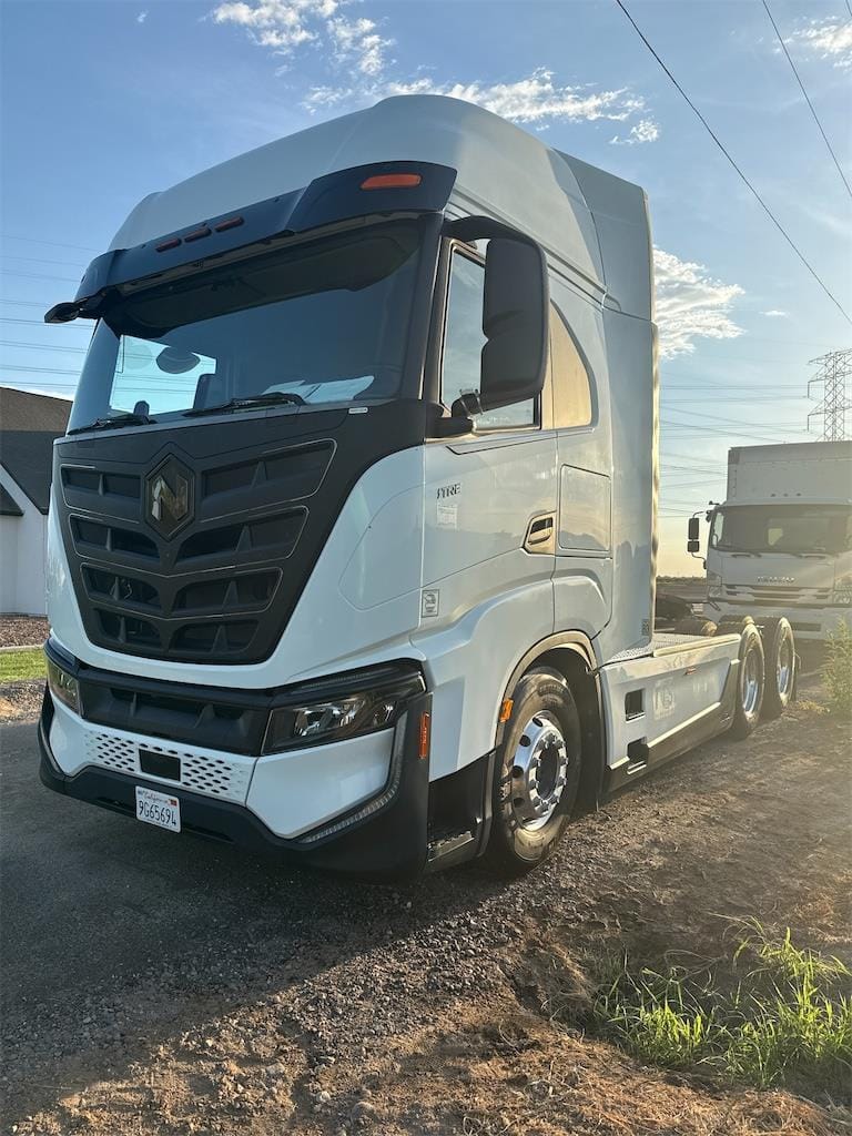 2022 Nikola TRE Equipment Image0