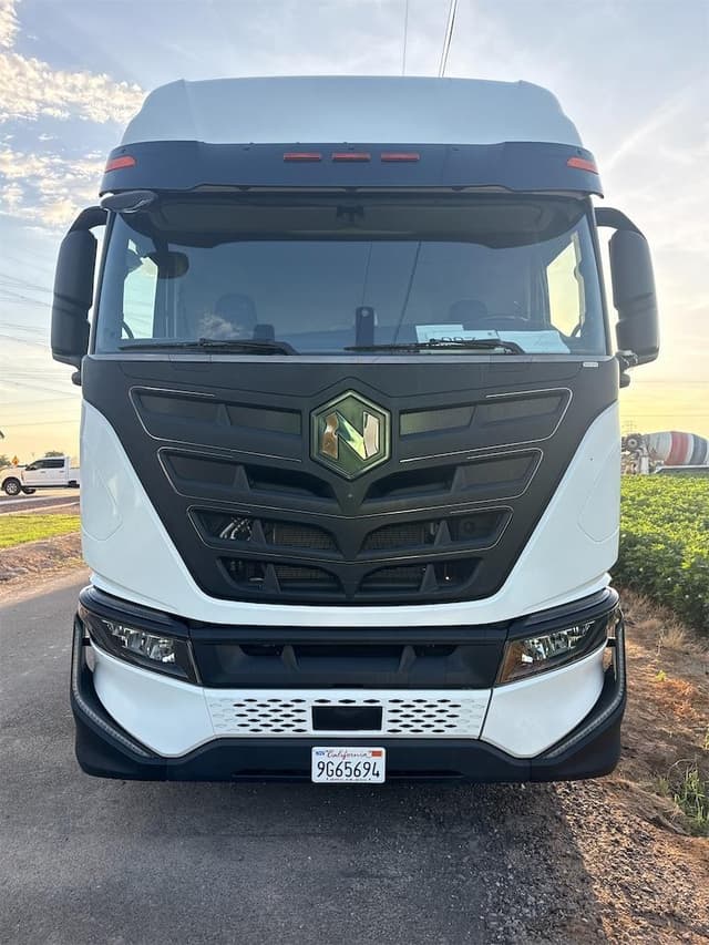 Image of Nikola TRE equipment image 1