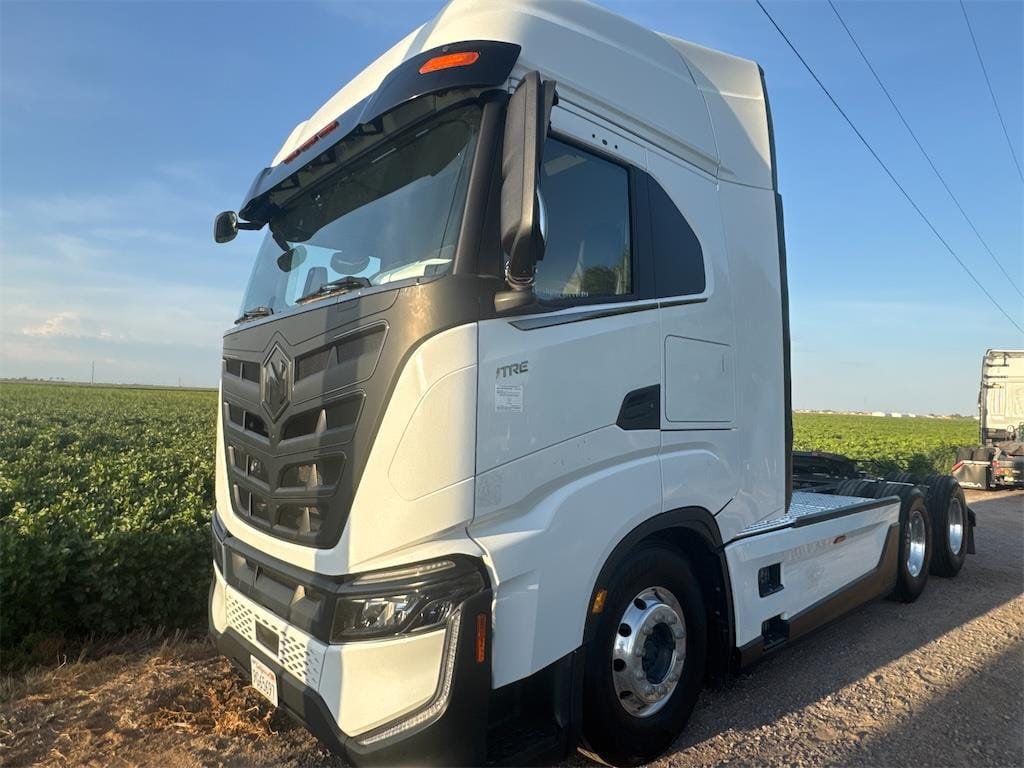 2022 Nikola TRE Equipment Image0
