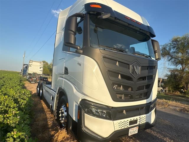 Image of Nikola TRE equipment image 2