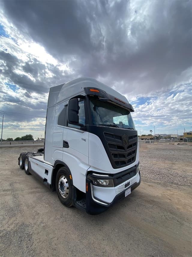 Image of Nikola TRE equipment image 2