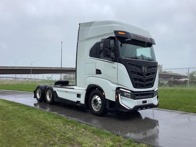 Image of Nikola TRE equipment image 2