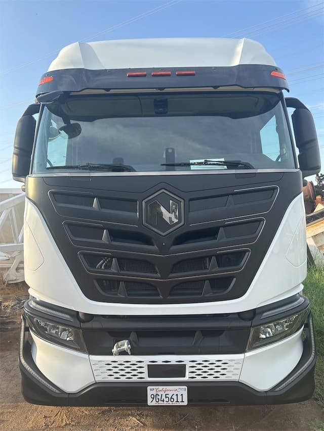 Image of Nikola TRE equipment image 1