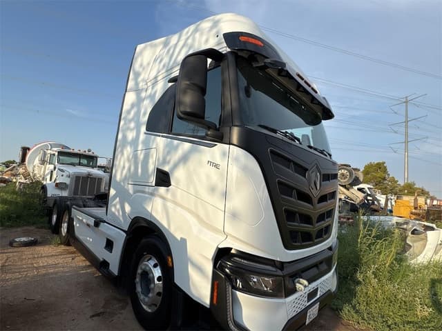 Image of Nikola TRE equipment image 2