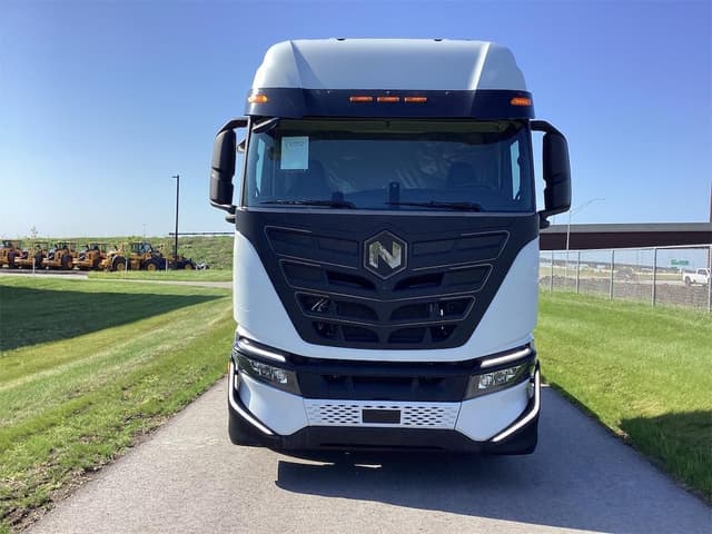 Image of Nikola TRE equipment image 1