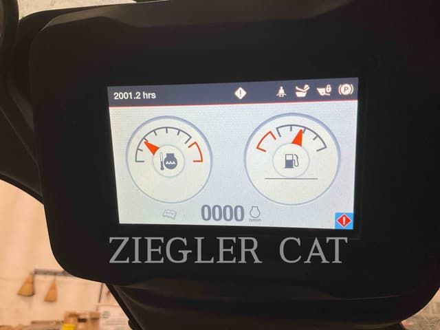 Image of Bobcat T66 equipment image 4